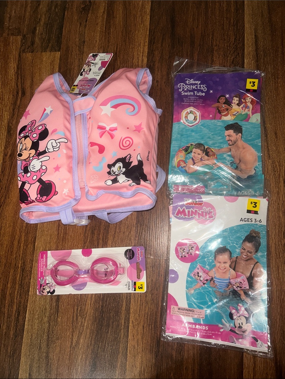 Disney Minnie Mouse Pink Kids Swim Vest with Matching Pink Goggles